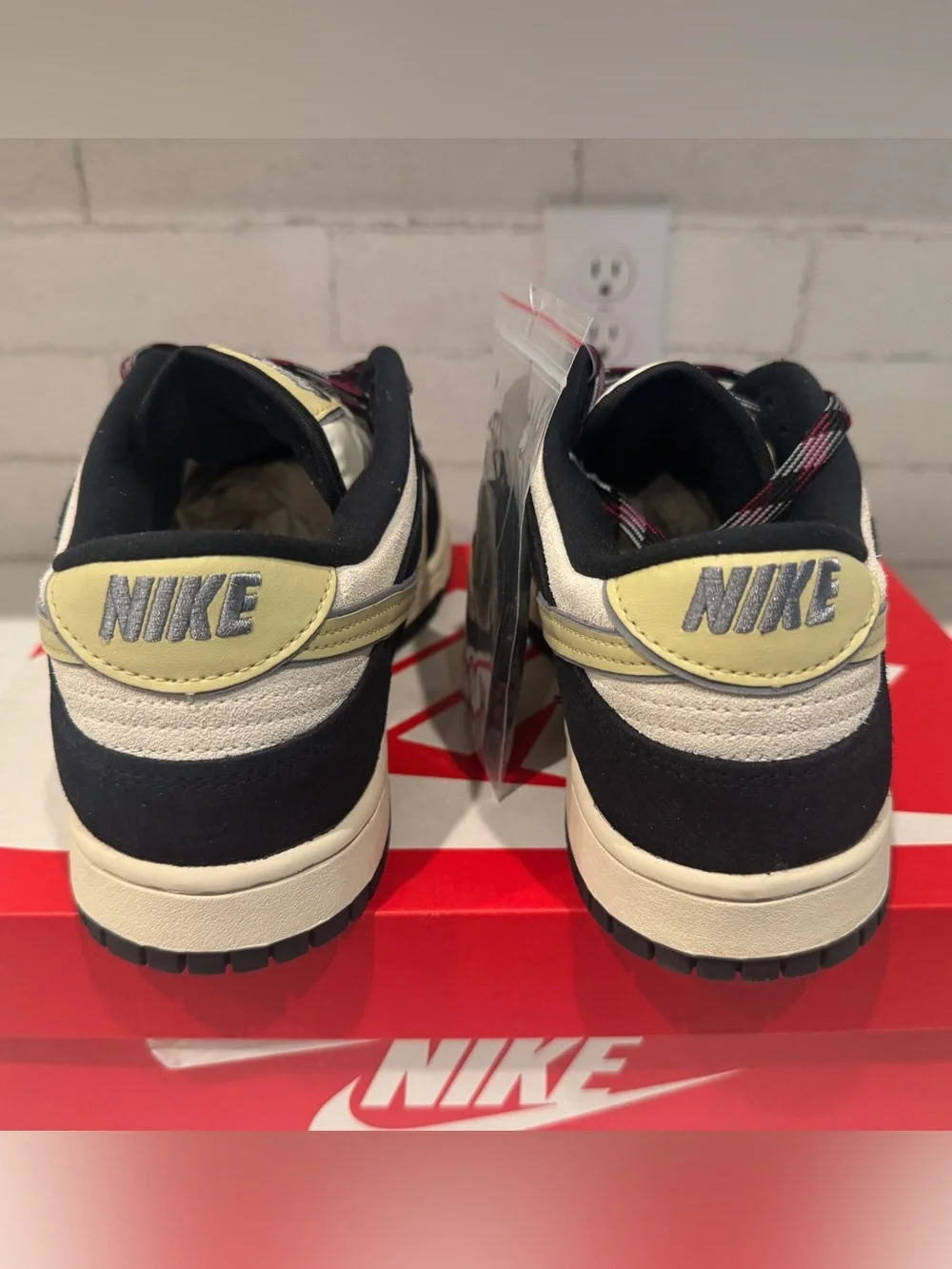 Nike Dunk Low LX Black Team Gold Coconut Milk Mens 10.5 Womens 12 DV3054-001